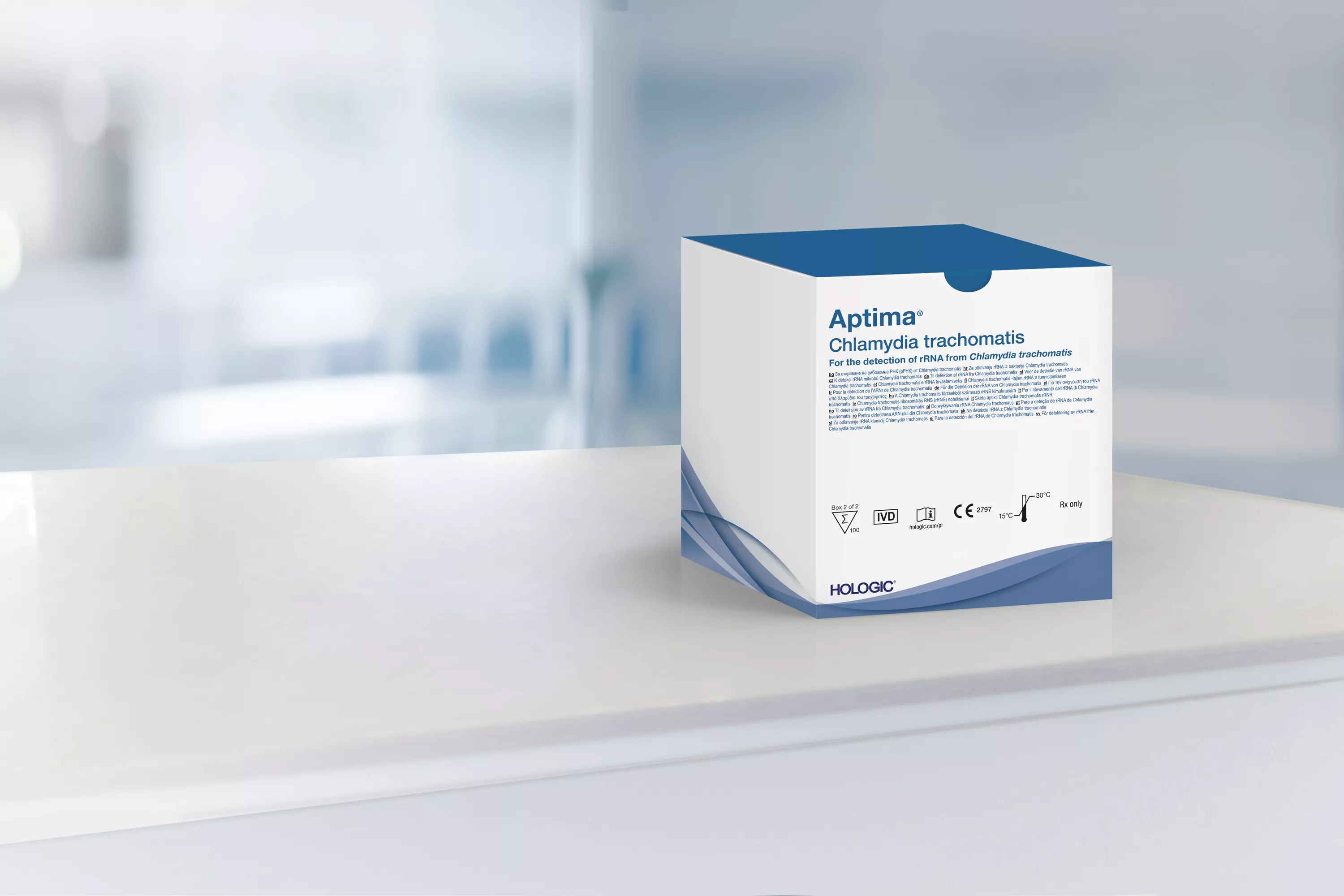 Caixa do ensaio em contexto de laboratório no fundo