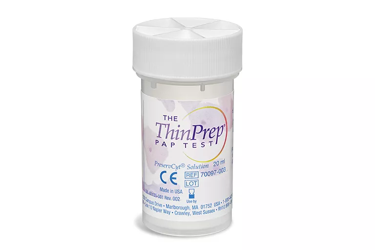 Frascos de colheita ThinPrep no laboratório